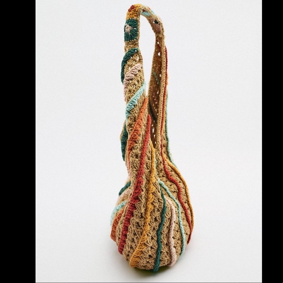 Zara Multicolored Crochet Large Bucket Bag - Picture 3 of 5